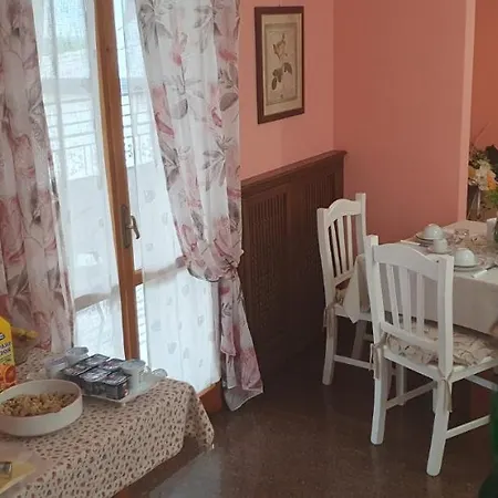 Oda ve Kahvaltı Ferrari Oriella