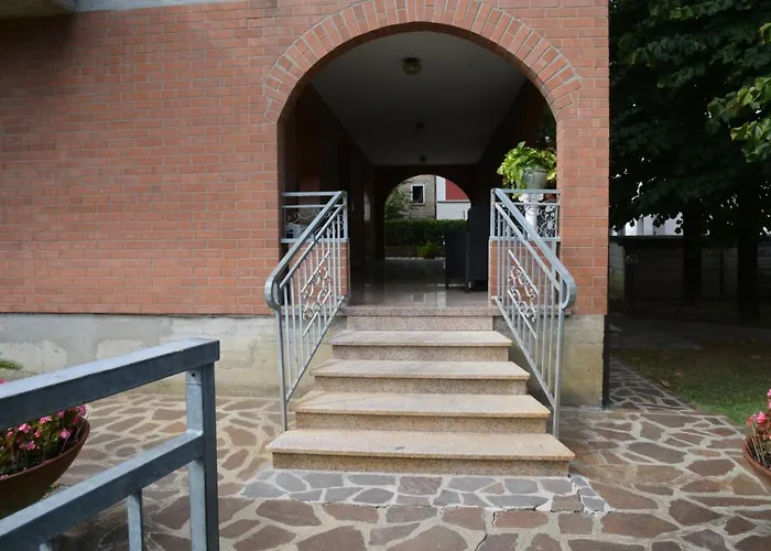 Ferrari Oriella Bed and breakfast 3*